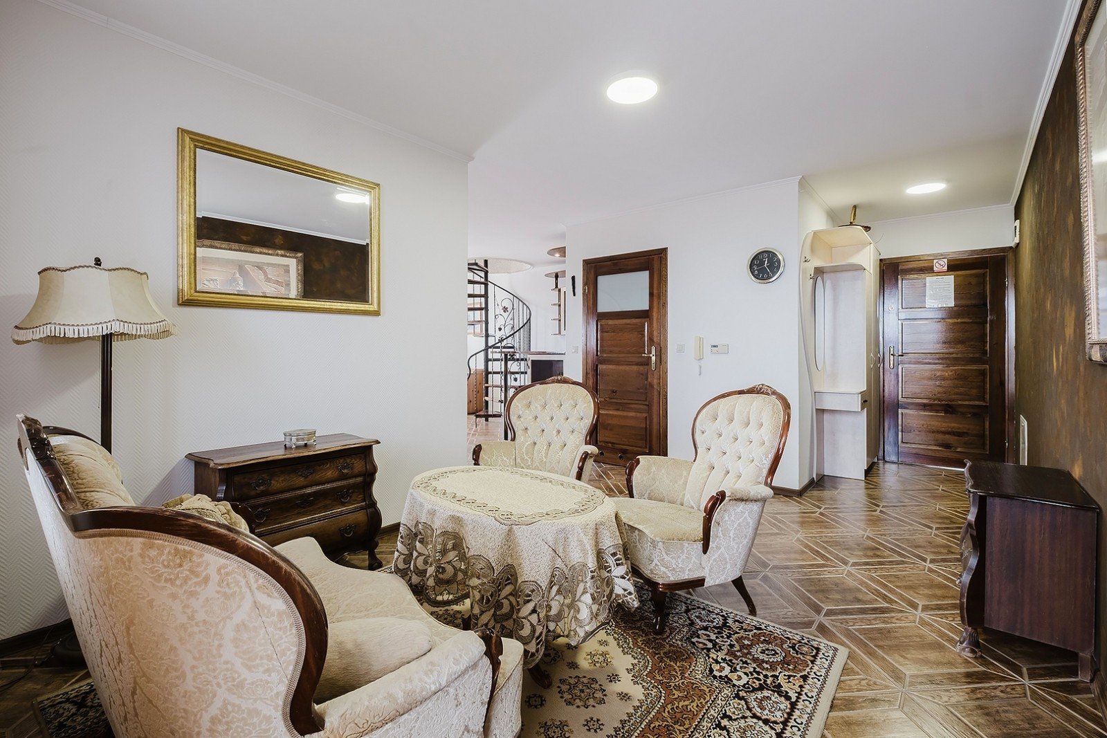 Apartament Eryk 10 — wnętrze noclegu