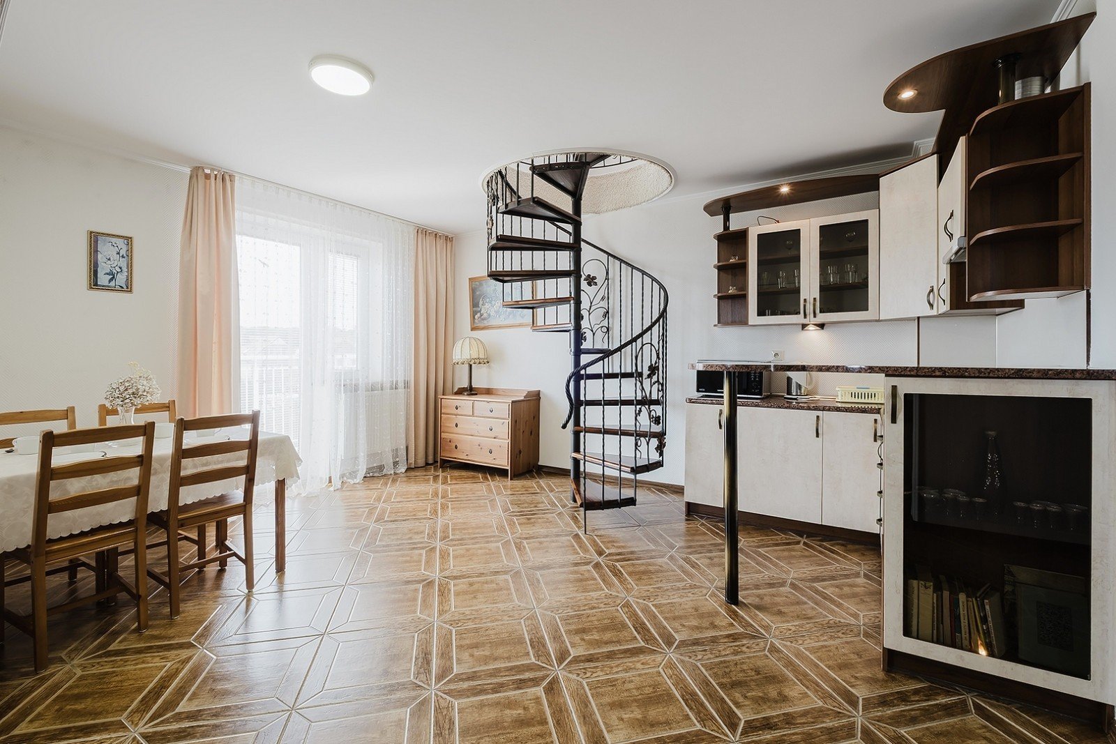 Apartament Eryk 10 — wnętrze noclegu