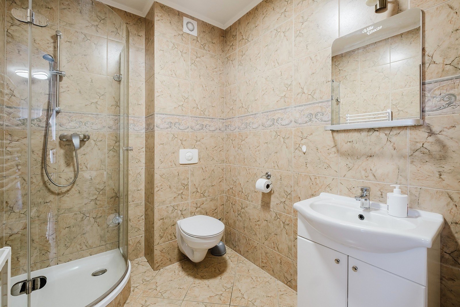 Apartament Eryk 8 — wnętrze noclegu