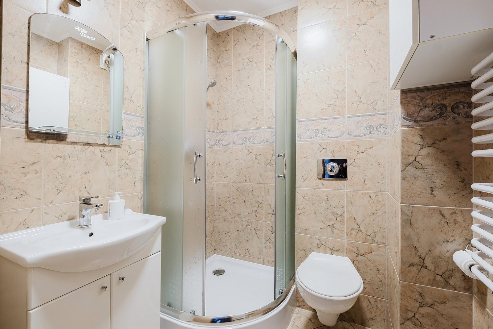 Apartament Eryk 5 — wnętrze noclegu