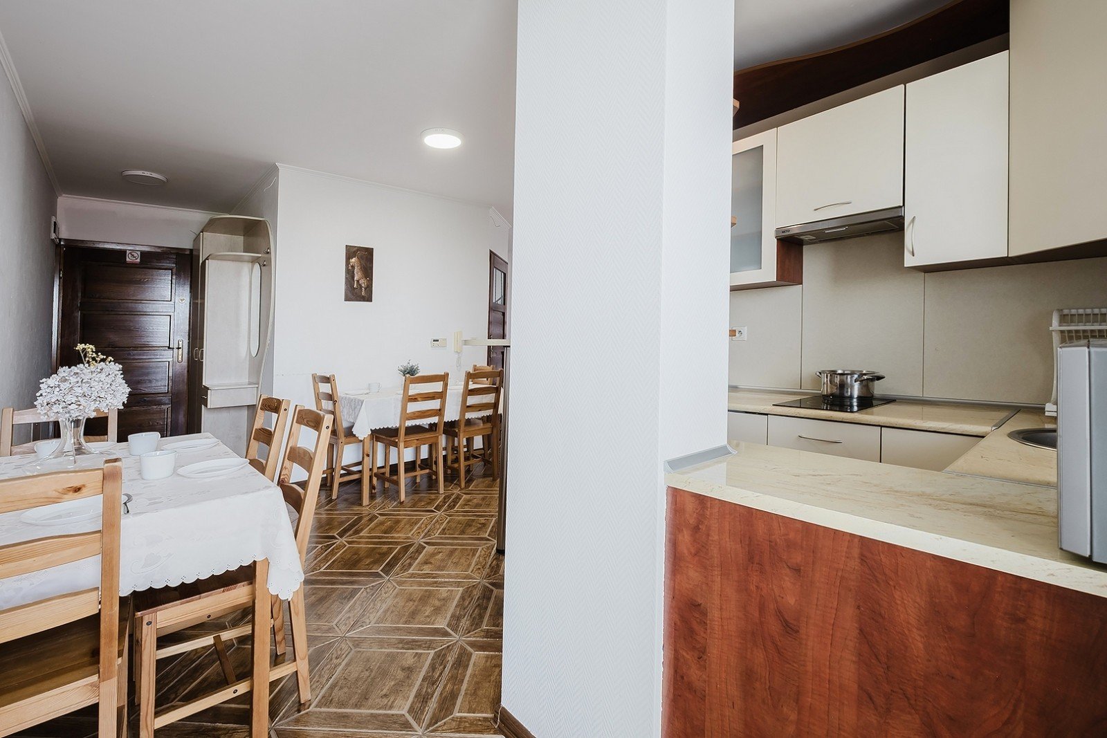 Apartament Eryk 12 — wnętrze noclegu