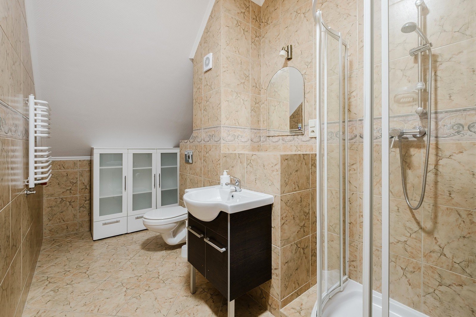 Apartament Eryk 10 — wnętrze noclegu