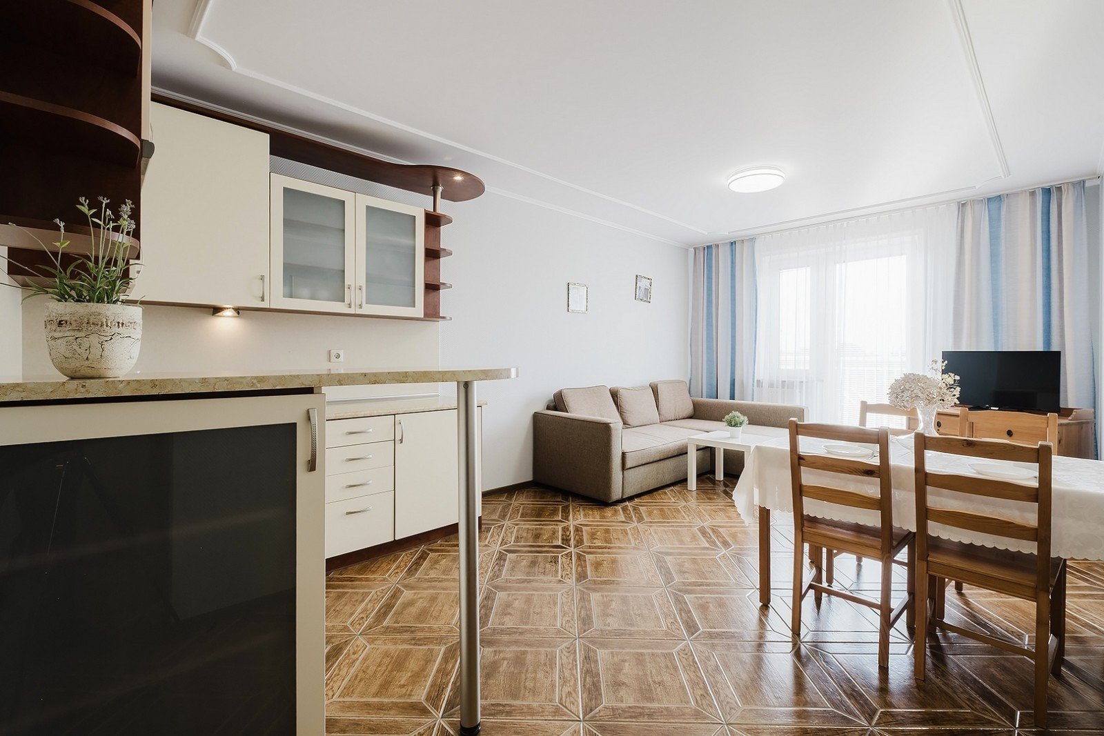 Apartament Eryk 9 — wnętrze noclegu